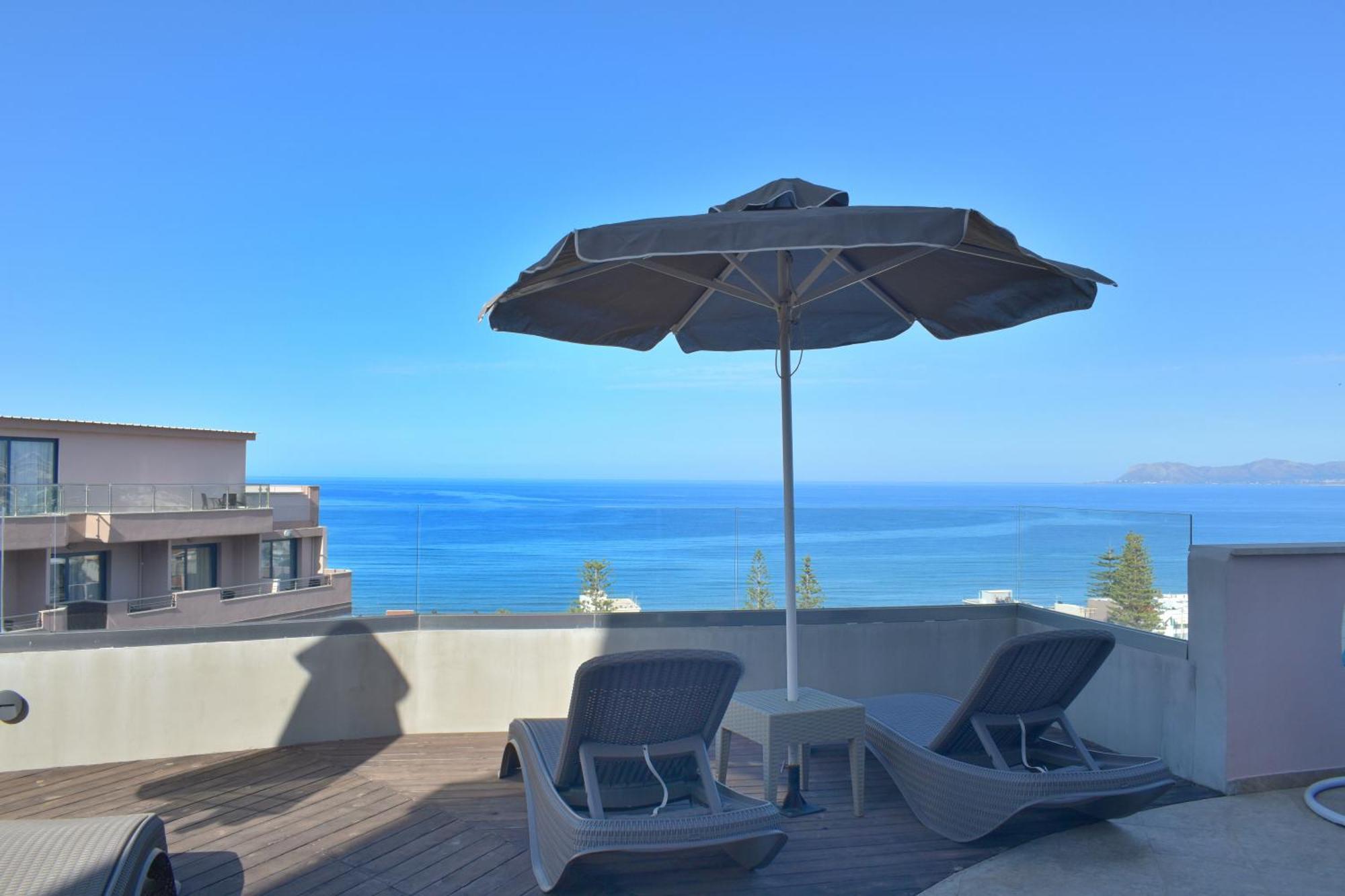 Galini Sea View Hotel Agia Marina Exteriör bild